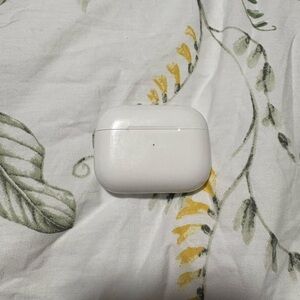 White Wireless Airpods Pro 2nd Gen